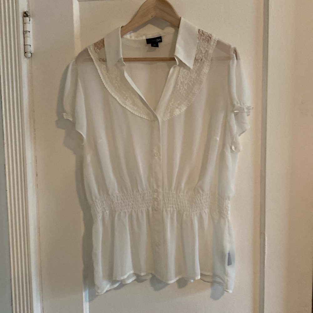 East 5th Sheer cream blouse XL
